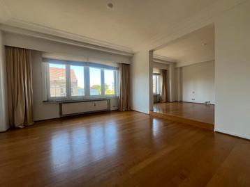 Appartement à louer à Ixelles, 2 chambres beschikbaar voor biedingen