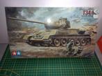 Tamiya T34/85 Russian Medium Tank 1/35 Vintage Tamiya 1987!!, Hobby en Vrije tijd, Modelbouw | Auto's en Voertuigen, Ophalen of Verzenden