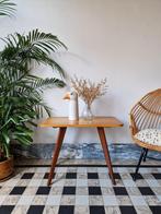 Vintage sixties bijzettafeltje | salontafel | tafeltje, Ophalen, Gebruikt, 50 tot 100 cm, Vintage