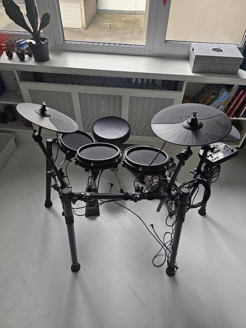 Alesis Nitro Mesh-set, Muziek en Instrumenten, Drumcomputers, Zo goed als nieuw, Overige merken, Ophalen