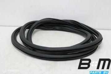 Portierrubber linksachter VW Passat B8 variant 3G9867913K beschikbaar voor biedingen