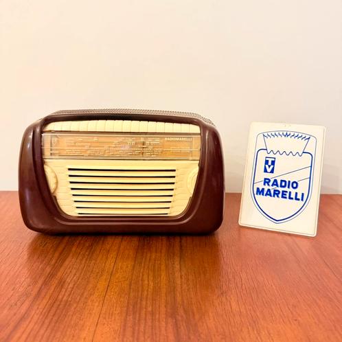 VINTAGE BUIZENRADIO RADIOMARELLI FIDO RD155 ITALIË 1955 RARE, Antiek en Kunst, Antiek | Tv's en Audio, Verzenden