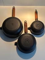 Le Creuset - Set de 3 casseroles et 2 plats, Kookpan of Snelkookpan, Gebruikt, Gietijzer, Ophalen of Verzenden