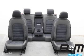 Nieuw highline interieur VW Golf 7 5drs 15 km beschikbaar voor biedingen