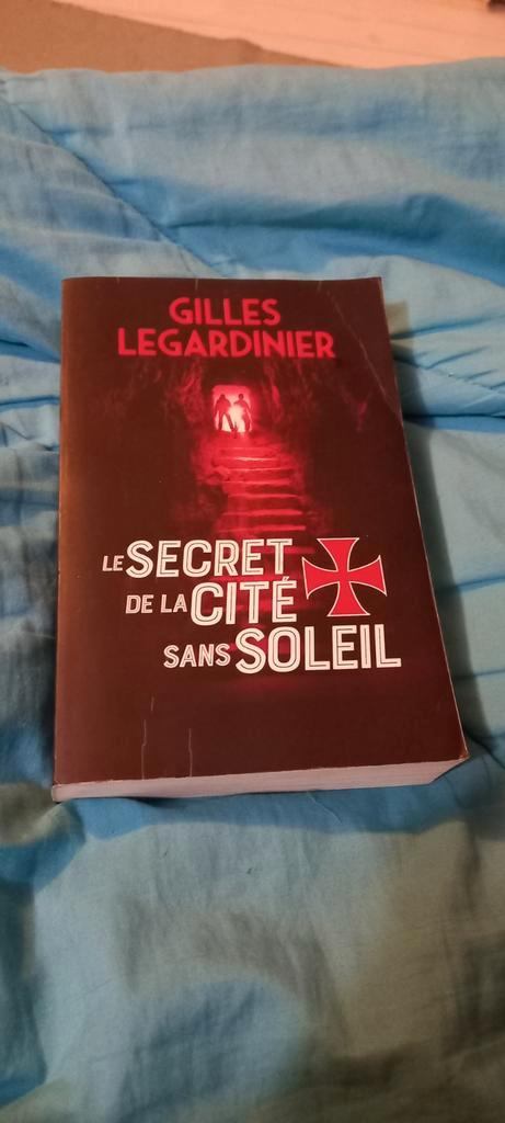 Le secret de la cité sans soleil, Boeken, Science fiction
