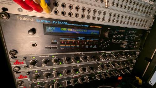 Roland JV-1080, Muziek en Instrumenten, Synthesizers, Zo goed als nieuw, Overige aantallen, Roland, Met midi-aansluiting, Ophalen of Verzenden