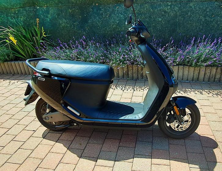 Elektrische scooter Segway E110S – klasse B (45 km/u), Fietsen en Brommers, Scooters | Overige merken, Gebruikt, Klasse B (45 km/u)