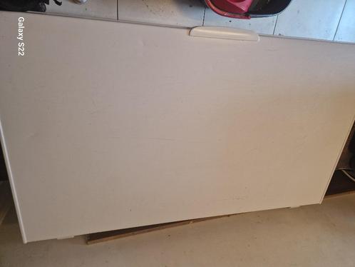 Bahut, Elektronische apparatuur, Vriezers en Diepvrieskisten, Zo goed als nieuw, Tussenbouw, Vrieskast, Ophalen