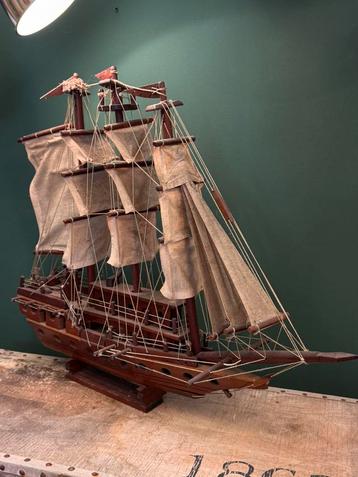 Beau vieux bateau de taille artisanale, Enlèvement, Utilisé