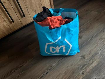 Grote tas vol Merkkleding heren beschikbaar voor biedingen