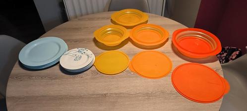 Tupperware minimax inklapbare potten met deksel en borden., Huis en Inrichting, Keuken | Tupperware, Zo goed als nieuw, Ophalen of Verzenden