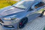 Ford Focus ST Break 2017, Auto's, Euro 6, 4 cilinders, USB, Leder en Stof