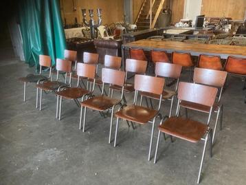 40 belles chaises d'école industrielles, de qualité supérieu