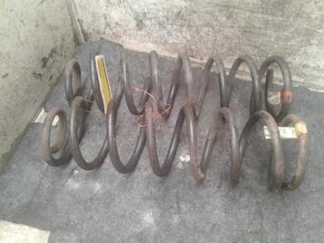 Ressort de torsion arrière d'un Dodge RAM, Enlèvement ou Envoi, 3 mois de garantie, Utilisé, Dodge