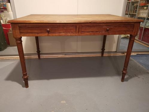 ② Oud grenen tafel met grote lades - 129x88cm — Antiek Meubels | Tafels — 2dehands
