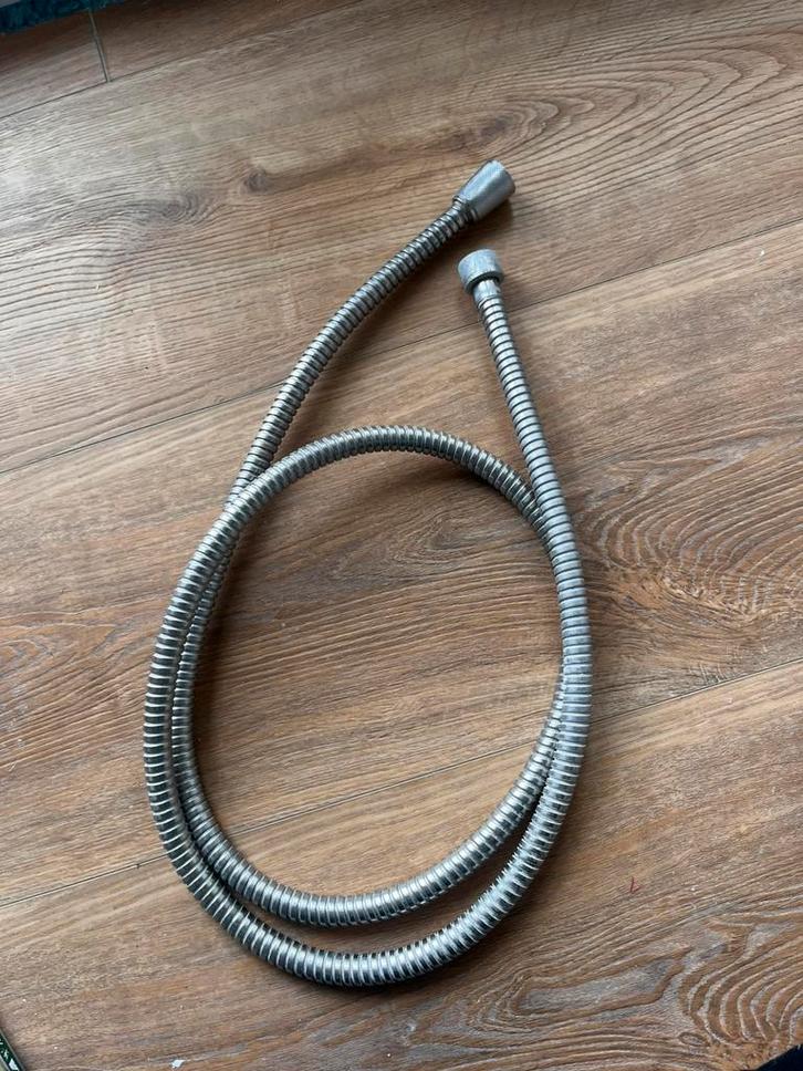 Doucheslangen, Doe-het-zelf en Bouw, Sanitair, Zo goed als nieuw, Douche, Ophalen