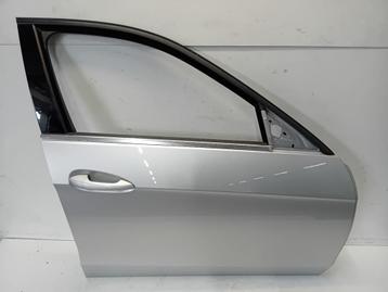 PORTIER RECHTS VOOR Mercedes-Benz E (W212) (01-2009/12-2016) beschikbaar voor biedingen