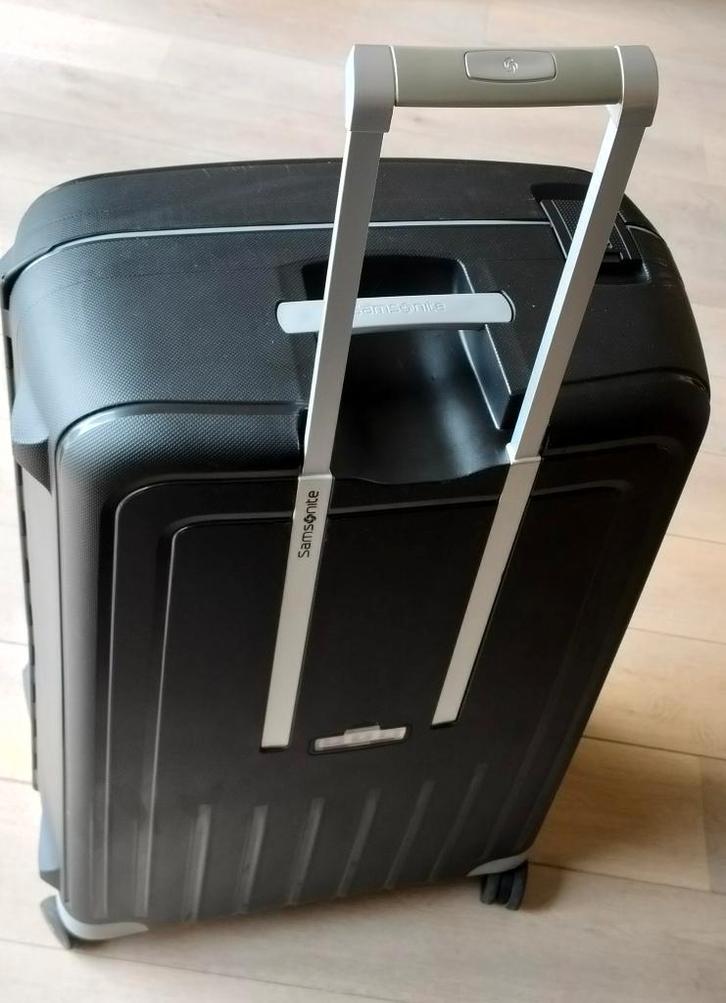 Samsonite valies Spinner 81/30  81x53x31/34 cm 1x gebruikt, Handtassen en Accessoires, Koffers, Zo goed als nieuw, Hard kunststof