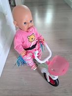 Baby-born pop met fiets, Kinderen en Baby's, Speelgoed | Poppen, Ophalen of Verzenden, Zo goed als nieuw, Babypop