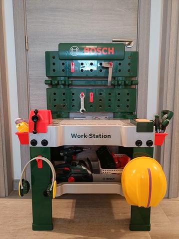 Bosch werkbank met zaagmachine