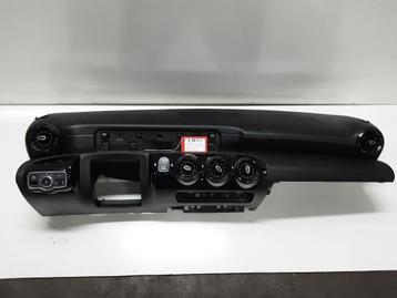 TABLEAU DE BORD Mercedes-Benz A (177.0) (01-2018/12-2026), Utilisé, Mercedes-Benz