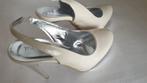 Tango leren pumps off white, Kleding | Dames, Schoenen, Nieuw, Ophalen of Verzenden, Wit, Pumps