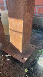 Vierkante ijzeren koker 15x15 met vloeplaat met gaten, Doe-het-zelf en Bouw, Ophalen, Zo goed als nieuw, 250 mm of meer, Overige typen