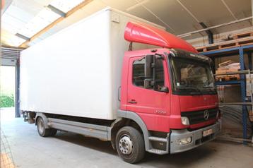 Mercedes 1228L - Rood - 175.00 km