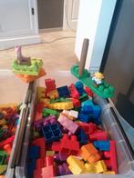 Megabloks + bouwtafel in grote opbergboxen, Kinderen en Baby's, Ophalen, Gebruikt, Megabloks