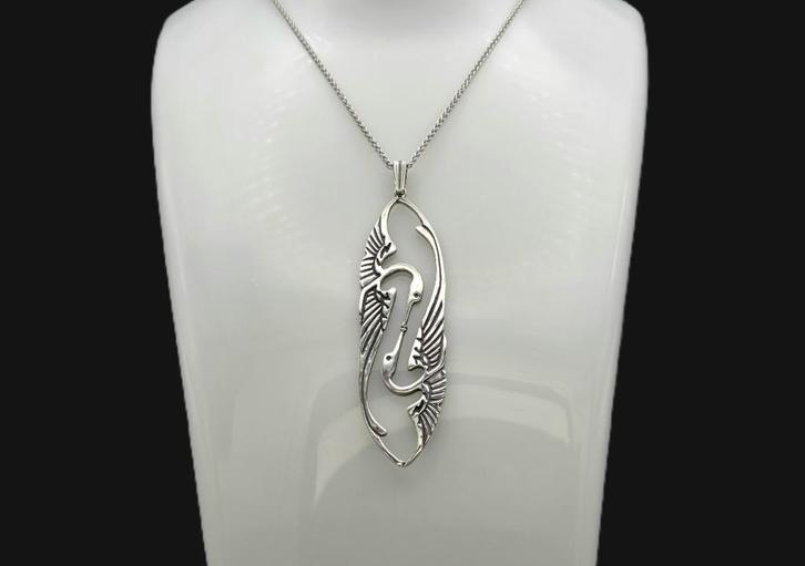 Zilveren Jugendstil ketting met kraanvogel hanger. 2025/707., Handtassen en Accessoires, Kettingen, Nieuw, Zilver, Zilver, Met hanger