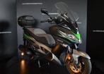 2017 Kawasaki J300 SE | 2680KM | Topkoffer, GPS , ..., Motoren, Scooter, 300 cc, Bedrijf, Minimaal motorrijbewijs A2
