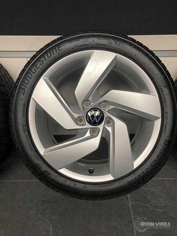 17'' originele Volkswagen Golf 8 / Caddy velgen + banden VW, Autos : Pièces & Accessoires, Pneus & Jantes, Pneus et Jantes, Pneus été