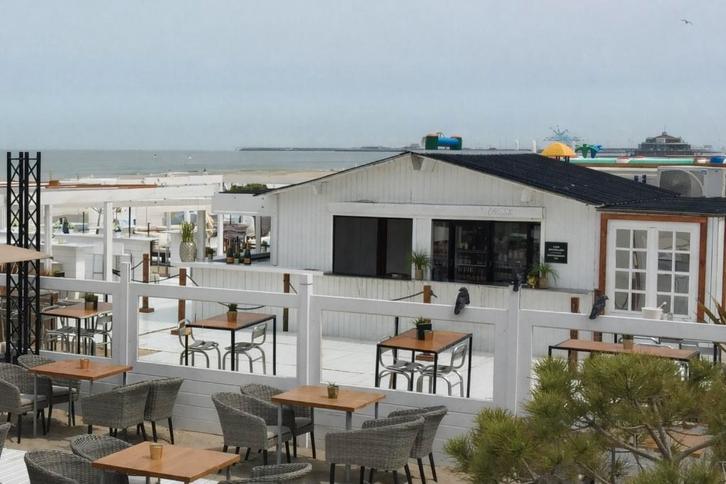 strandbar - pop up - beachbar, Tuin en Terras, Tuinhuizen, Gebruikt, Blokhut, Hout, 500 cm of meer, 400 cm of meer, 3 ramen of meer