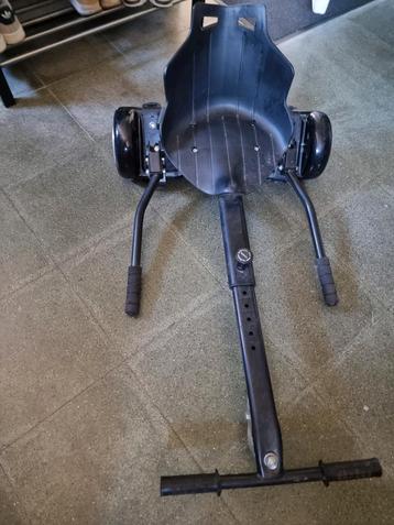 Hooverboard, lader en hoverkart is in goede staat beschikbaar voor biedingen