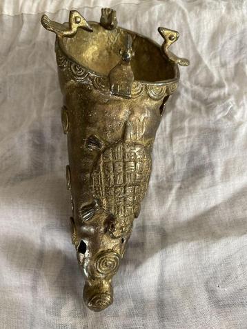 Unieke bronzen dogon goudstofkoker 19e eeuw beschikbaar voor biedingen