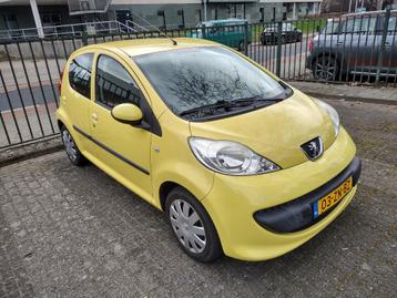 Peugeot 107 Airco APK tot eind maart 2026 ! beschikbaar voor biedingen