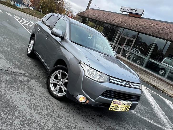 Mitsubishi Outlender 7 PLaces 2014 année 4*4 0032478767323, Auto's, Mitsubishi, Bedrijf, Te koop, Outlander, 360° camera, 4x4