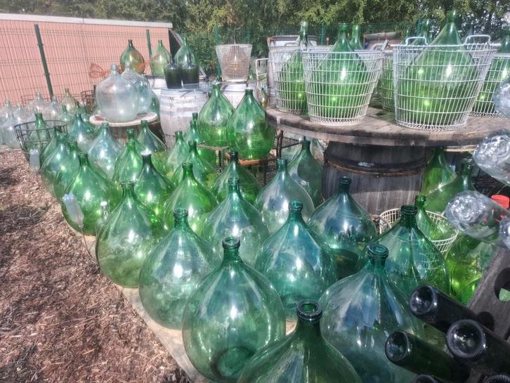 Grote keuze in Dame jeanne wijnflessen! PROMO OP 54L FLESSEN, Tuin en Terras, Tuinvazen, Ophalen