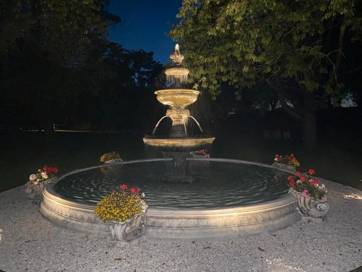 Mega fontein met rand, Tuin en Terras, Waterpartijen en Fonteinen, Nieuw, Fontein, Ophalen of Verzenden