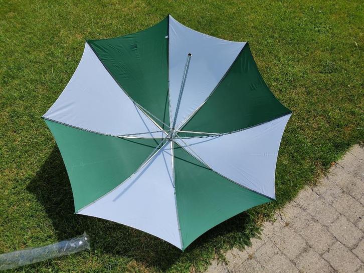 PARASOL groen/wit Polyamide, Tuin en Terras, Parasols, Nieuw, Strandparasol, 1 tot 2 meter, Kantelbaar, Ophalen