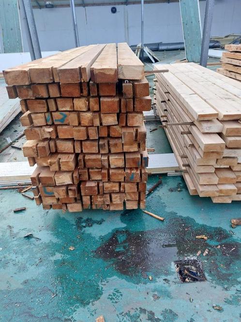 Geschaafd balk hout diverse maten, Bricolage & Construction, Bois & Planches, Utilisé, Poutre, Autres essences de bois, 250 à 300 cm