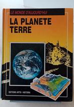 Livre éducatif  : la planète terre, Enlèvement ou Envoi, Utilisé, Nature en général