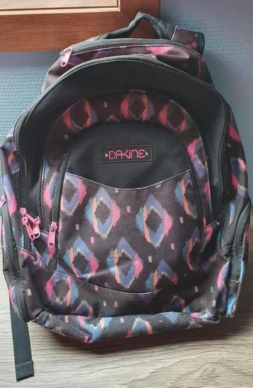 Dakine rugtas, Handtassen en Accessoires, Tassen | Rugtassen, Gebruikt, 25 tot 40 cm, Ophalen of Verzenden, Overige merken