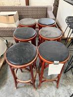 6 vintage houten barkrukken, Huis en Inrichting, Barkrukken, Ophalen, Met voetsteun, 60 tot 90 cm, Hout