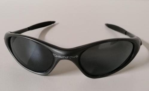 Grijze fietszonnebril voor tieners., Handtassen en Accessoires, Zonnebrillen en Brillen | Heren, Zo goed als nieuw, Ophalen of Verzenden