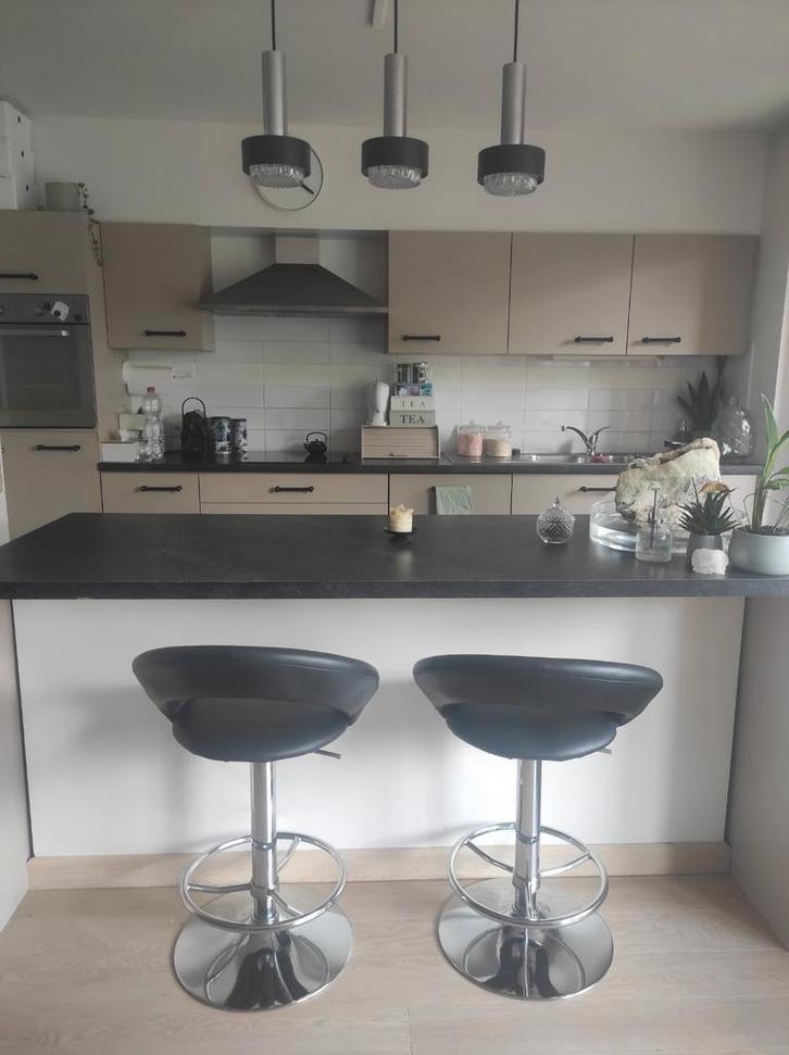 Set van 2 zwarte design barkrukken, Huis en Inrichting, Barkrukken, Gebruikt, Metaal, In hoogte verstelbaar, Ophalen of Verzenden