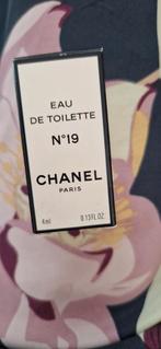 Miniature CHANEL N 19 EDT 4 ml , Verzamelen, Ophalen of Verzenden, Zo goed als nieuw, Miniatuur