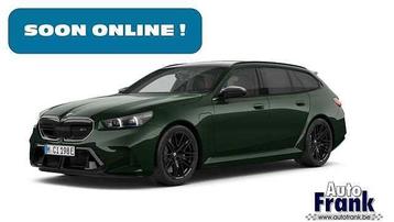 BMW M5 TOURNG / INDIV / DRIV PRO / 360CAM / PANO / CARBON beschikbaar voor biedingen
