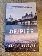 Claire Douglas ~ De pier, Ophalen of Verzenden, Gelezen