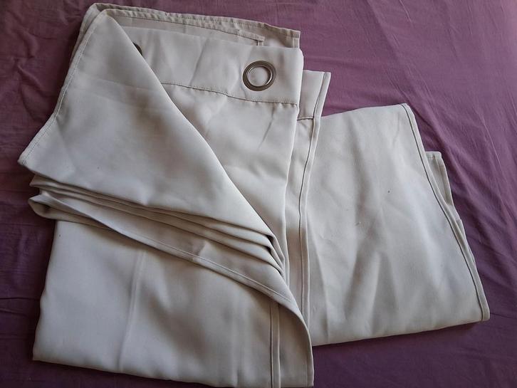 Beige verduisteringsgordijnen 140x270, Huis en Inrichting, Stoffering | Gordijnen en Lamellen, Gebruikt, Wit, Beige, Ophalen